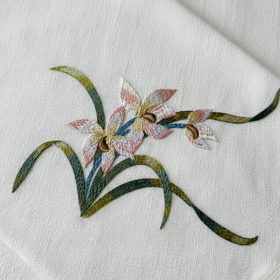 Detailed Orchid Flower Embroidery Pattern, 18x12 cm Floral Design for Tablecloths and Textiles, Botanical Needlework Art, DIY Embroidery Kit